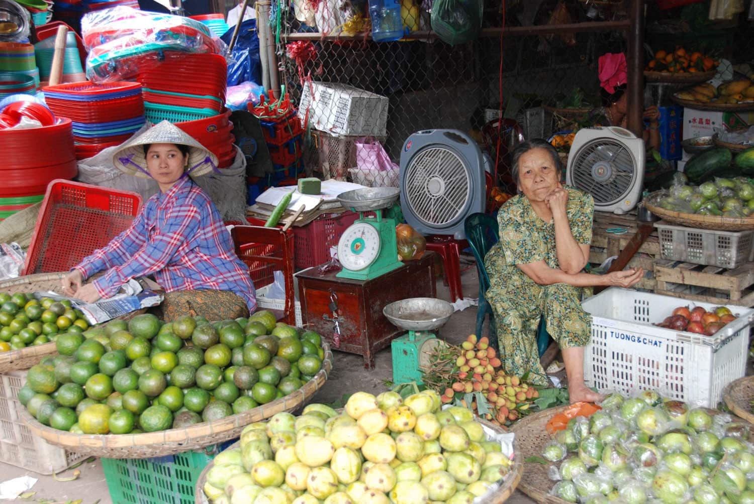 Sur le marché à Huê
